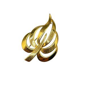 Vintage Napier Brooch Gold Tone Openwork Palm Leaf Shiny Metal Monstera Leaf Pin